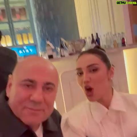 Munisa Rizaeva - 136.9K Likes - Emin Agalarovning tug‘ilgan kunidagi lavha. Aziz do‘stlarim, O‘zbekistonga xush kelibsiz ❤️
@valeriya @prigozhin_iosif @eminofficial @thegreateuropeanasian 

Фото со дня рождения Эмина Агаларова. Добро пожаловать в Узбекистан мои, дорогие друзья ❤️