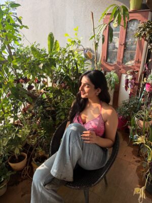 Muskaan Nayyar Instagram - 🙋♀️