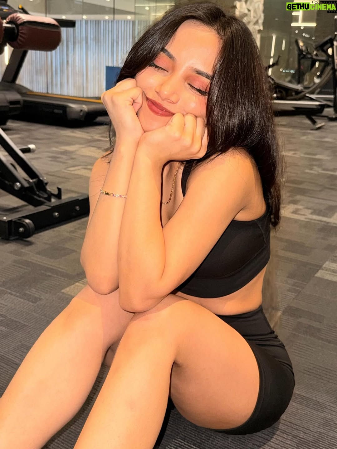 Muskan Karia - 59.5K Likes - pookie at the jim🎀
#gym #gymgirl
