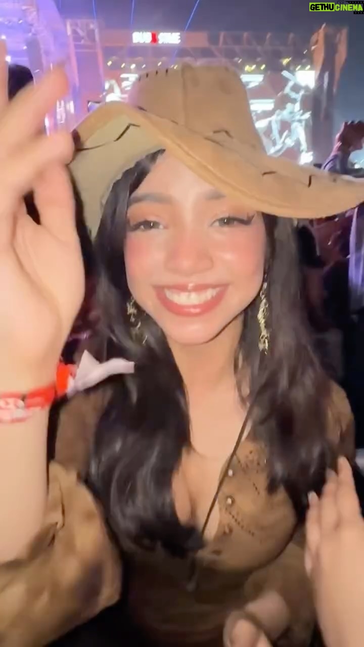 Muskan Karia - 46.1K Likes - Aujla ji ke concert pe chale?🥰❤️
#concert #karanaujla #rollingloud