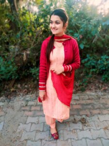 Actress Muskan Thakur HD Photos and Wallpapers December 2025