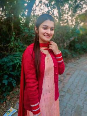 Muskan Thakur Instagram - 😍❤️😍
#ootd #punjabi #himachali #suit #girl #viral #trending #explore #muskan____thakur