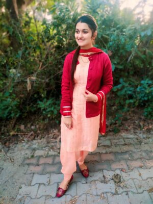 Muskan Thakur Instagram - 😍❤️😍
#ootd #punjabi #himachali #suit #girl #viral #trending #explore #muskan____thakur