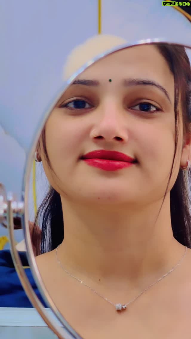 Muskan Yadav - 37.2K Likes - Touchwood 🧿 @thesilverdelight