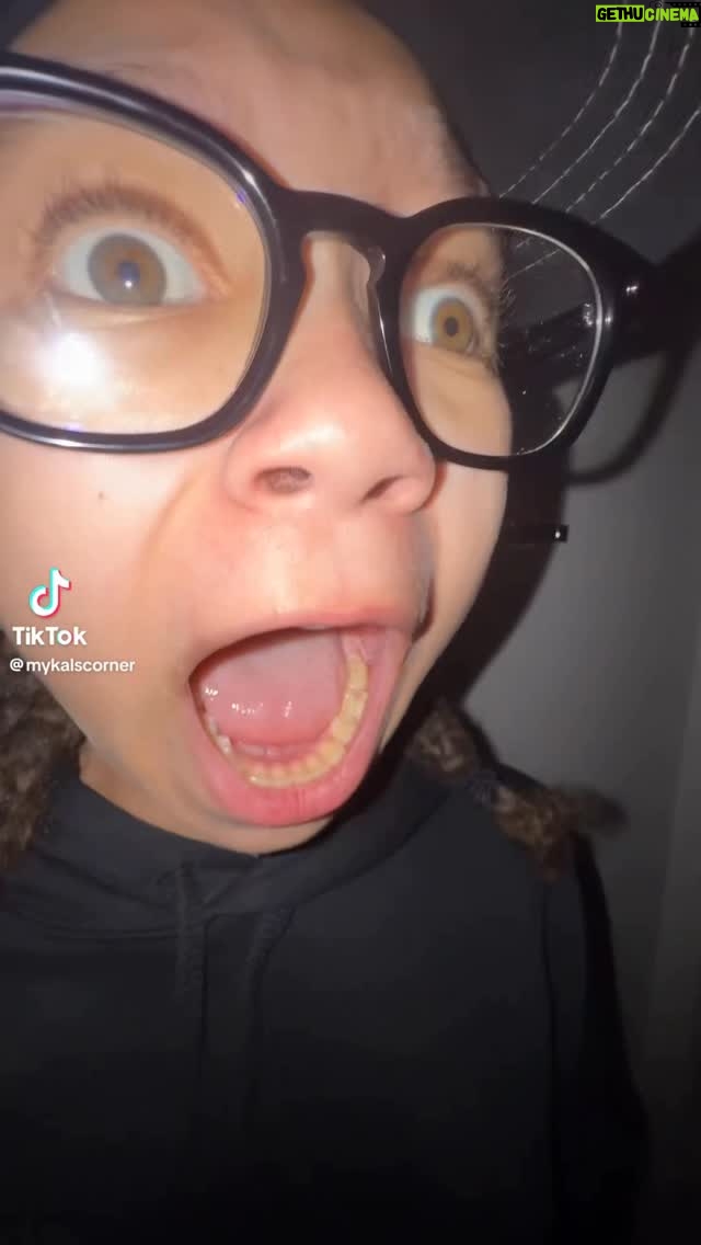 Mykal-Michelle Harris - 2.3K Likes - Just because it’s #sunday #😱😱 #disneykid #kimraisingkim #disney #ravenshome #ariel #littlemermaid #blessed #fun #funny #justbecause