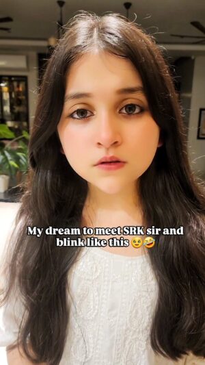 Myra and Kiara Instagram - Any one else had such dream ?
#movies #Kiarakhanna 
#funny #srk #shahrukhkhan
 
[Actor Shahrukh khan Kiara khanna movies cinema funny srk]