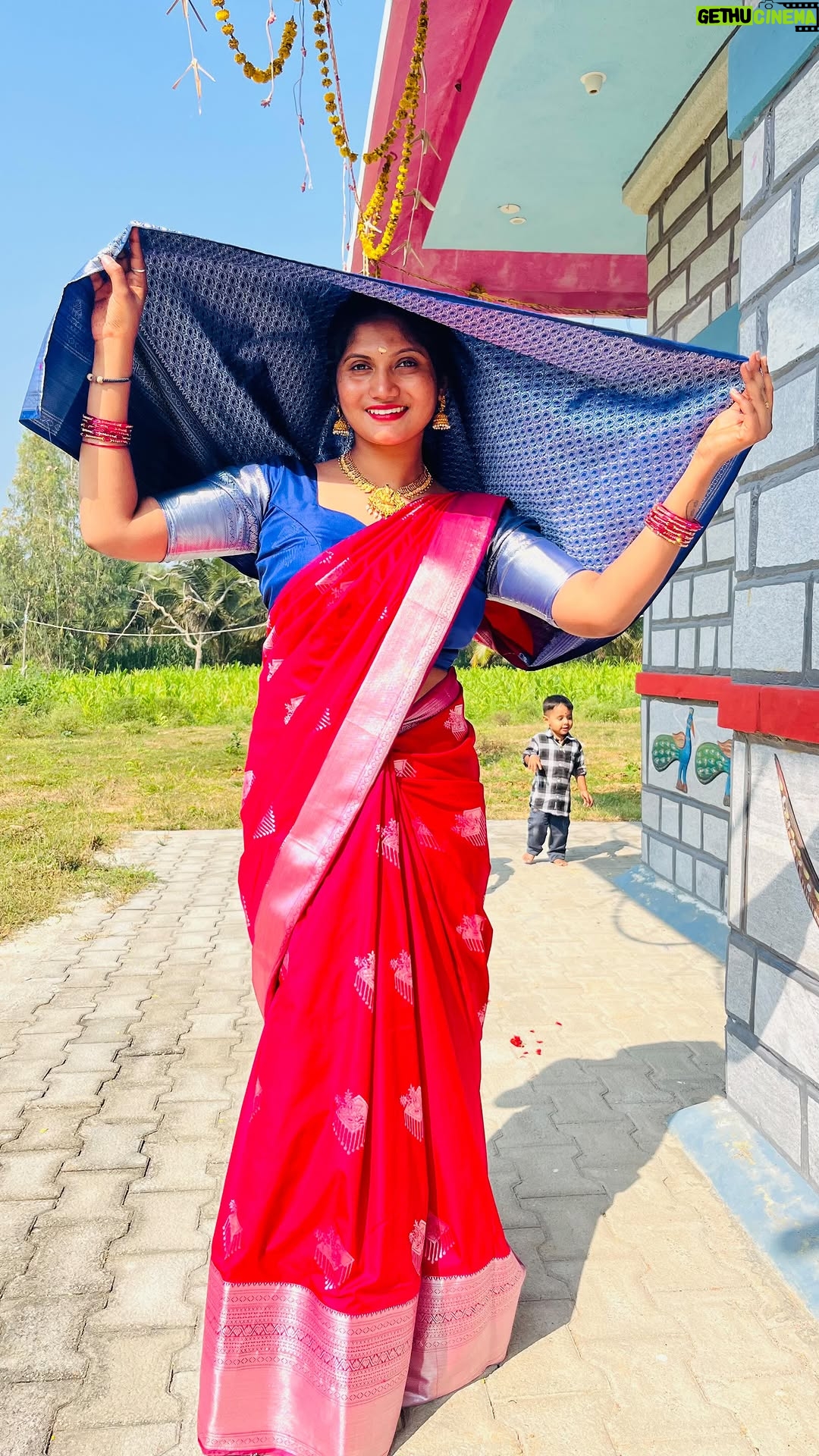 N S Manasa Gowda - 1.2K Likes - Nan heg kanistidini saree li☺️💗

#nsmanasagowda_official_ 
#saree #sareelove #tag #raitha #mandya #nature #viral #reelkaro #share #reelkarofeelkaro #love #viralreels #insta #support #followmefollowyou #instalove