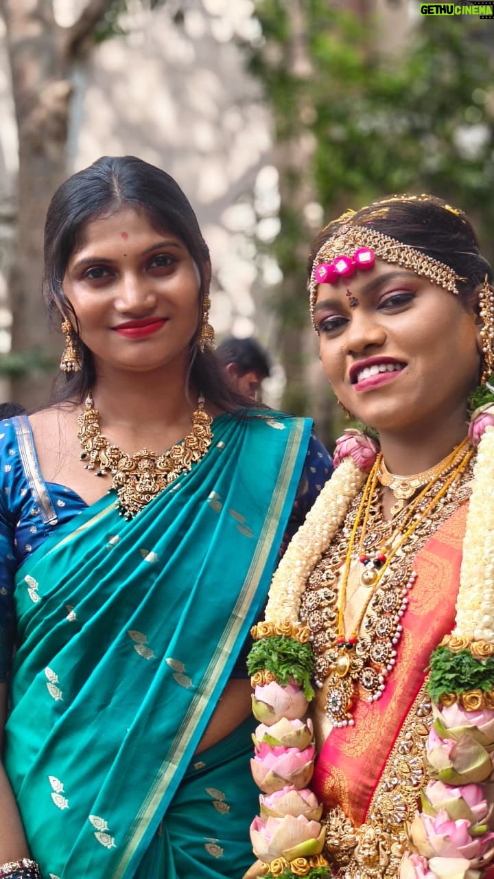 N S Manasa Gowda - 2.6K Likes - Happy Birthday Frndu🫂❤️
Blooper 😀

Happy Marriage Life Friendu🫂🥰

#nsmanasagowda_official_ 
#tag #raitha #mandya #nature #viral #reelkaro #share #reelkarofeelkaro #love #viralreels #insta #support #followmefollowyou #instalove #trendy #trend #viralvideos #marriage