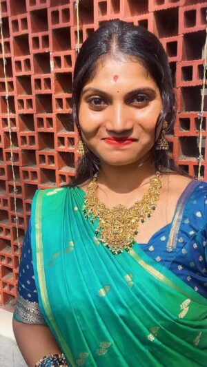 N S Manasa Gowda Instagram - Tag ur love ✨😀

#nsmanasagowda_official_ 
#tag #raitha #mandya #nature #viral #reelkaro #share #reelkarofeelkaro #love #viralreels #insta #support #followmefollowyou #instalove #trendy #trend #viralvideos