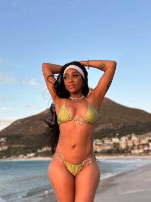 Nadia Nakai Instagram - 🌊 ☀️