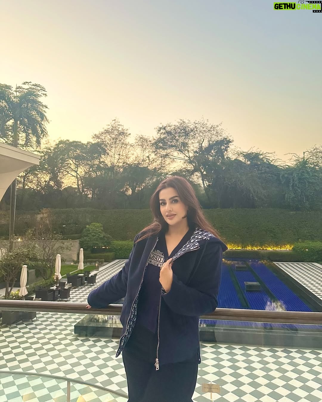Nadine Das - 113 Likes - #fyp #chilling #delhi #obroihotel