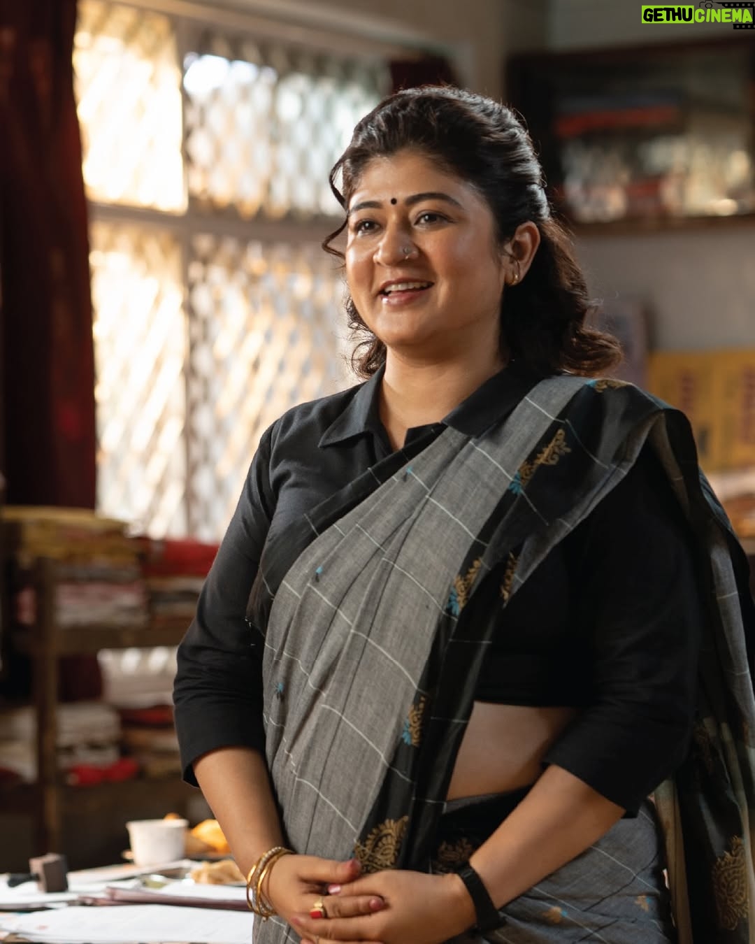 Naila Grrewal - 99.8K Likes - Order order! 👨‍⚖️ Tareekh milne wali hai.. laughter ki 🤭🫶
Maamla Legal Hai Season 2 is coming soon, only on Netflix!

#MaamlaLegalHaiS2OnNetflix
@poshampa_pictures @eightypackabs @khannasaurus #RahulPandey @golaniamit @chhotathalaiva @ravikishann @nailaagrewal @ekthapatiger @anantvjoshi @kushakapila @dineshlalyadav @tanviazmiofficial @anjumbatra @amyth__ @bijjugkalaa @natakwaala @kumaar_saurabh @anjumbatra @kunalaneja53 @tatsat2728 @anejamohak @shadan.sy @kanishkamehta @vaibhav_vishant #MilindJog #shekharpraja @veerakapuree @rahul_hemrajani @nilotpalbora_music @sarit_sc @ray_enfield @shraddha_vasugavade @vijayantkohli