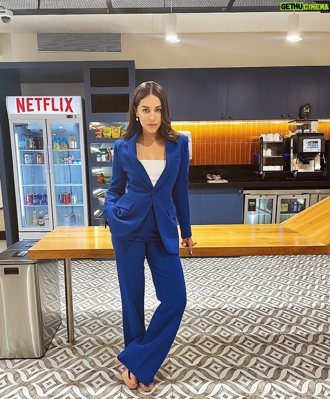 Naila Grrewal - 17.7K Likes - Naila in a whole lot of नीला 💙
.
.
.
.
.
.
.
.
#photooftheday #photography #blue #ootd #thursday #mood #nailagrrewal
