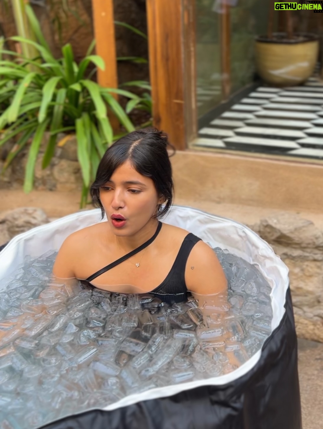 Naina Uttam - 6K Likes - Sunday endorphins peaking 😮‍💨🤌🏼
PS: did my first ice plunge 🥶

Truly in my wellness girlie era @nykaawellness 💕