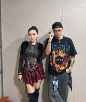 Nan Su Yati Soe Instagram - #merrychristmas to you all #backstage #chrismaseve Concert #singing #ootd