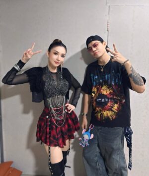 Nan Su Yati Soe Instagram - #merrychristmas to you all #backstage #chrismaseve Concert #singing #ootd