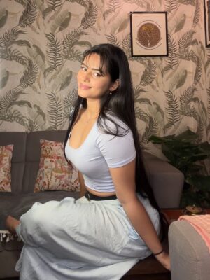 Nandini Singh Instagram - 👁️👁️🤌🏻
.
.
.
.
.
.
.
.
.
.
.
#outfits #casualdresses #gymgirl #explore #outfitinspo #outfitideas #explorepage✨