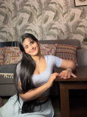 Nandini Singh Instagram - 👁️👁️🤌🏻
.
.
.
.
.
.
.
.
.
.
.
#outfits #casualdresses #gymgirl #explore #outfitinspo #outfitideas #explorepage✨