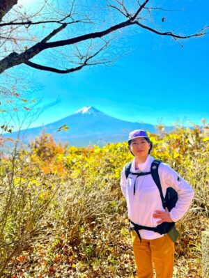 Nao Minamisawa Instagram - 今日の#そこに山があるから 🗻
山梨県の河口湖の近くにある#天上山 へ行ってきました!
もう、紅葉真っ盛り🍁
そして何より富士山を眼前に望み、大感動です。
今年の総決算となる登山になったのではないかと思います。
BS朝日で今夜10時30分から📺
TVerでも!
ぜひご覧ください!
@sokoyama_bsa @mammut_japan