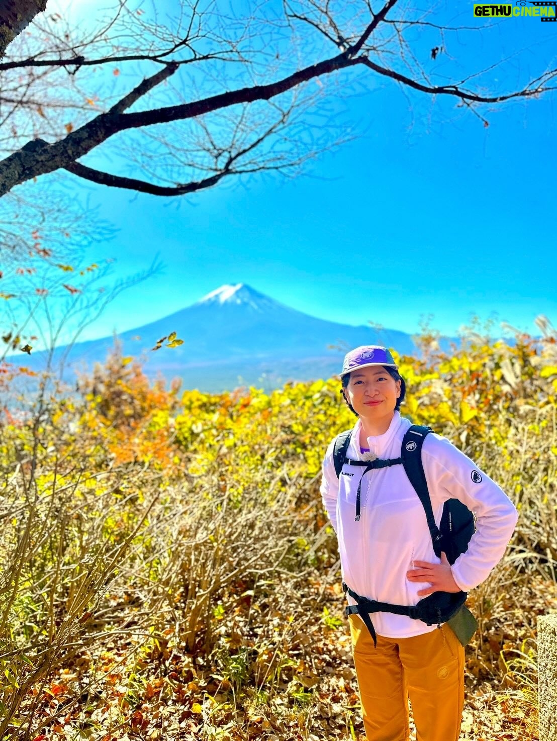 Nao Minamisawa - 2.7K Likes - 今日の#そこに山があるから 🗻

山梨県の河口湖の近くにある#天上山 へ行ってきました！
もう、紅葉真っ盛り🍁
そして何より富士山を眼前に望み、大感動です。
今年の総決算となる登山になったのではないかと思います。

BS朝日で今夜10時30分から📺
TVerでも！

ぜひご覧ください！

@sokoyama_bsa @mammut_japan