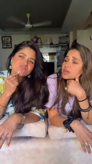 Narayani Shastri Instagram - Hum hamari sacchai jaante hai 😈 🔪 👅