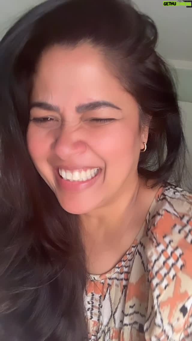 Narayani Shastri - 1.7K Likes - Agar follow nahi kiya to ye hi sazaa milegi🤣🤣