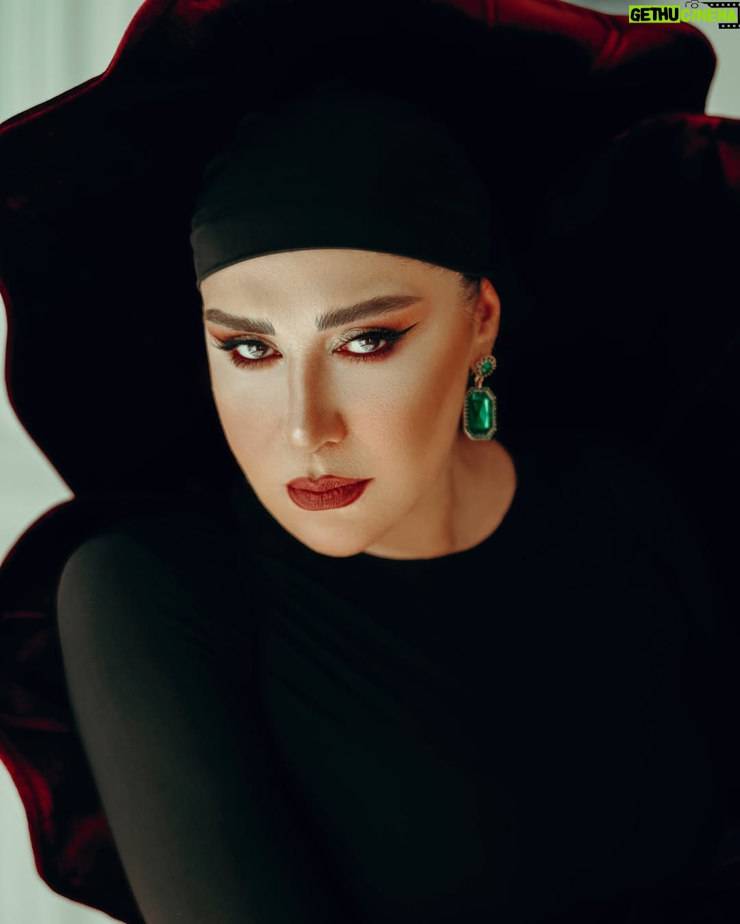 Nasim Adabi - 5.6K Likes - .
.
artist @nasimadabi 
photographer @mahdikashani 
dressdesigner @elidressdesigner 
videographer @kosar_kzi 
mua @samanehshadi_makeup