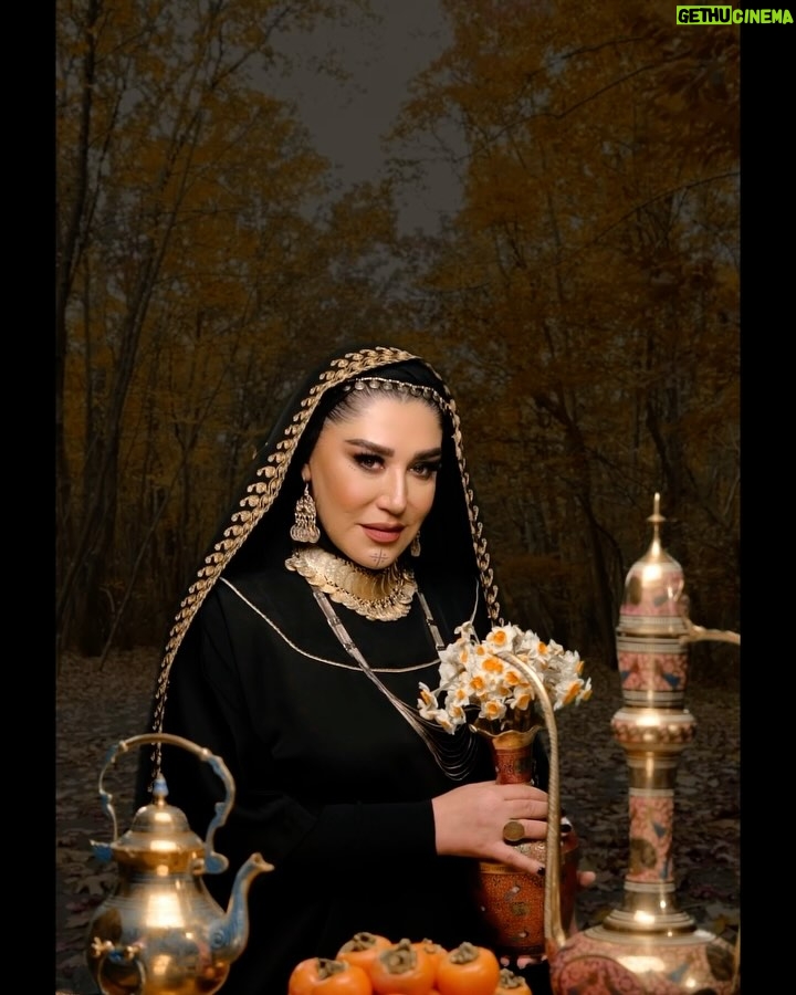 Nasim Adabi - 68.9K Likes - 🦋
چو ایران نباشد تن من مباد ❤️

به‌دلیل کپی‌رایت ، این اثر به‌یادماندنی از ایران که در شب یلدای سالِ پیش ساختیم و منتشر کردیم روی صفحه‌یمان نشان داده نمی‌شود و تصمیم گرفتیم به‌صورت اسلایدی این محتوای دلچسب برای ایرانمان را دوباره بگذاریم ...

«ایرانِ جوان» 

تقدیم به تمام مردم شریف ایران زمین ، در هر کجای این مرز و بوم🤍
و‌تقدیم به  استاد سلطانی آهنگساز این اثر و استاد شهرام ناظری عزیز که با شنیدن صدای بی‌تکرارشان ، هر لحظه قلبمان برای ایران میتپد ✨

این اثر برگرفته از جهان پر احساس ناشنوایان عزیزمان است که به تصویرمان ، رنگ و روح دیگری بخشید ...

ایده پرداز و کارگردان : مریم رهنما
به همراهی تیمی هنرمند و خلاق
و با تشکر از حضور پرمهرِ بازیگران هنرمند کشورمان 🩷

Beautiful actress :
@nasimadabi 
@elhamhamidiiii 
@maryam_kavyani 
@sahra_asadolahi 
@hadisfouladvand 
@heliaemami 
@monakaramiofficial 
@javanehdelshad_ 
@maryam.shiraziii 
@sabamohammadi2008 
@setayeshmosavii 

Makeup artists :
@maryamrahnama__ 
@hadiseinali 
@soodabesadat_makeup 
@mahsatabassom_mua 
@samanehshadi_makeup 
@kiana__makeup 
@mandana.amin_mua 

Hairstylists :
@minanorozi_hairstyle 
@sepidehrezaee_hairstyler 
@zara_hairartist 
@panteaahairdresser 
@ailar_hairstyle 

Beauty salon :
@maryamrahnamabeauty 

Dress designer :
@sin.s_collection 
@diya_bride
@abayat.bent.alsheikh 
@gallery.nazkhatoon 
@ala_mezon_design 
@toktamrezaeii  @mariaboutiqdiva 
@hoor_esfahan_gallery 

Film and photo :
@falifilm 
@amirabbasi.dp 
@alirezazlt 

Singer :
@shahram.nazeri.official 

Composer :
@peyman.soltani.official 

Publisher :
@raharecordss 

Poem :
@womenofmusic.ir 

Iran Association of the Deaf :
@isdpf 

Special thanks to :
@zaban.eshare2 

✨✨✨
#یلدا #سنت #شب_چله #ایران #لباس_محلی #وطن #شهرام_ناظری #بازیگران_زن #زبان_اشاره #ناشنوایان #مریم_رهنما 
#iran #yalda