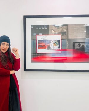 Nasim Adabi Instagram - مجموعه عکس ها و نقاشی های هنرمندان عزیز در گالری تابستان در خانه هنرمندان(این نمایشگاه تا دوشنبه برگزار میباشد)
ضمنا این بافت زیبا کار دوستان عزیزم (مهر باف)
میباشد
مهرباف جمعی زنانه است که از سال ۱۳۹۱  فعالیت خودش رو در جهت کارآفرینی و توان‌افزایی و همینطور آموزش زنان آغاز کرده و بیش از ۴۰ زن در اين  محموعه كار ميكنند
@mehrbaf 
#خانه_هنرمندان_ایران #گالري_تابستان#محمود_كلاري #فرهاد_آئیش #مصطفي_آل_احمد #تورج_اصلاني #هومن_بهمنش#پانته_آ_بهرام #نازنين_بياتي #مهدي_پاكدل #ناصر_تقوايي#كتايون_رياحي #صيف_الله_صمديان #محمد_علي_سجادي #عباس_كيارستمي#نيكي_كريمي#مسعود_کیمیایی #حميد_جبلي#هوشنگ_گلمکانی #ساعد_نيك_ذات #تهمينه_ميلانى #رضا_كيانيان #ژاله_کاظمی #مهتا_محدث#نسيم_ادبي#نقاشي#عكاسي