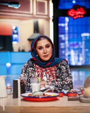 Nasim Adabi Instagram - ممنون از این همه استقبال عشق و انرژی و مهربونیتون
واقعا دوستتون دارم❤️❤️
و ممنون ارز چهرک عزیزم برای طراحی عالی و مناسبش💕
@chehraknarimani