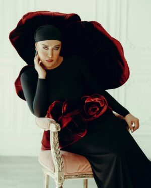 Nasim Adabi Instagram - .
.
artist @nasimadabi 
photographer @mahdikashani 
dressdesigner @elidressdesigner 
videographer @kosar_kzi 
mua @samanehshadi_makeup