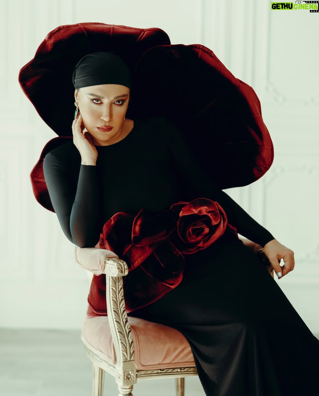 Nasim Adabi - 5.6K Likes - .
.
artist @nasimadabi 
photographer @mahdikashani 
dressdesigner @elidressdesigner 
videographer @kosar_kzi 
mua @samanehshadi_makeup