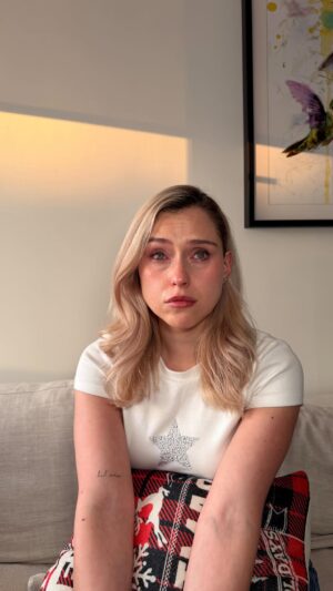 Natalia Juárez Instagram - Es lo mismo 😭 ¿A poco no?