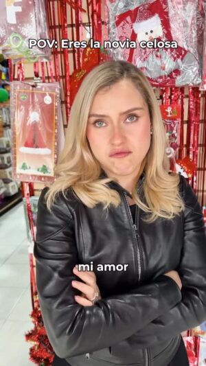 Natalia Juárez Instagram - Pensé que era la favorita y resulta que hay presupuesto para todas 😭😂 Lo bueno es que sí soy la favorita de @electrolitoficial ❤️👌🏻

 #CientíficamenteHidratante #Publicidad