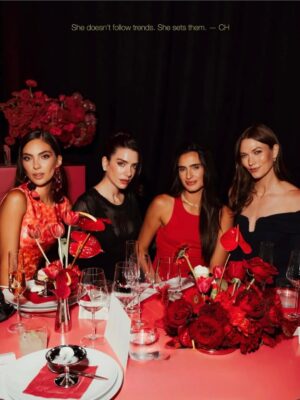 Natalie Vértiz Instagram - GRACIAS 2025!!!!!!✨🎀🌼✨❤️💥🪞💪🏻🐣🐣🌹💫🥂

Tantos momentos por resaltar en el 2025, pero, me quedo con estos por aca que hicieron que mi año sea grandioso en todos los sentidos🥹🙏🏻 no se en que momento empecé a vivir la vida de mis sueños, tengo tanto que agradecerles! Aquí van algunos de mis highlights de este año:

- CANNES film festival usando el vestido de mis sueños de @carolinaherrera 🤍
- de mis campañas favoritas de todo el año, #TempationMystic junto a mi familia @yanbal 🧡
- #MFW usando @jsalinas.pe 
- NYFW W/ Michael kors en Febrero. 
- ver a shaki con mi hermana, fuera de este mundo🥹 
- mi Leo empezó la etapa escolar🥹💙🙏🏻
- Foam party de mi Liam, por siempre celebrando tu vida mi amor! 
- Miami con estas diosas junto a Carolina Herrera. 🌹
- Roland-Garros con @isdinperu para ver dos finales alucinantes entre Sabalenka vs. Coco & Sinner vs. Alcaraz en Junio. 
- Anniversary ✨ 10 años con mi @yacoturco ❤️ Cartagena en Julio.
- Celebrando a mi peru por fiestas patrias, wearing @anialvarezcalderonofficial 
- Santo de mi bebe galáctico, Leo mi amor! 👽 
- Naomi moment en brazil junto a @hm 💙
- el mejor cumpleaños🥹
- almuerzo de ex alumnas por primera vez con mis realessss💛
- @victoriassecret #VSFW , a dreaaaaam🥹🩷 
- #HerrerainMadrid 
- Grabe mi primera campaña con @marquisperu en Octubre🤎
- lanzamos nuestra bebida funcional #SOSlife , besttt socia mi @marianavertizg @sos.peru 
-  LA/ disneyland con mis amores, lo más preciado de mi vida❤️