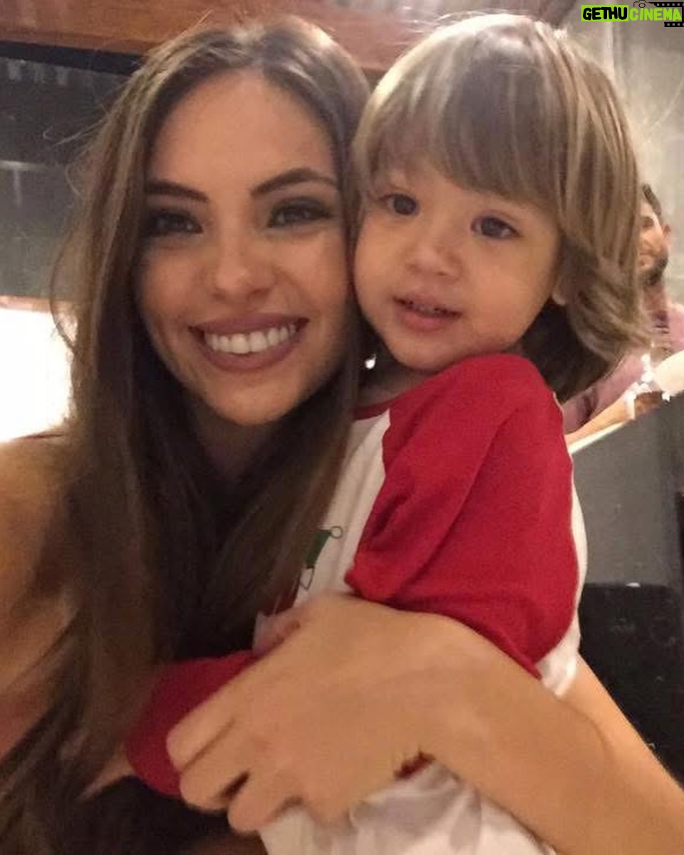 Natalie Vértiz - 135.7K Likes - 2026 es el nuevo 2016?? 🥰🥰🥰🥰

El año que me dio tantísimas cosas! Primer año que llevamos a Liam a disney, el año que inaugure mi salón, empecé con modelab, mi primera vez en la conducción y aprendiendo a navegar la maternidad con mi Liam❤️💫 Gracias por acompañarme todos estos años, vamos por más🙏🏻💪🏻✨🥁