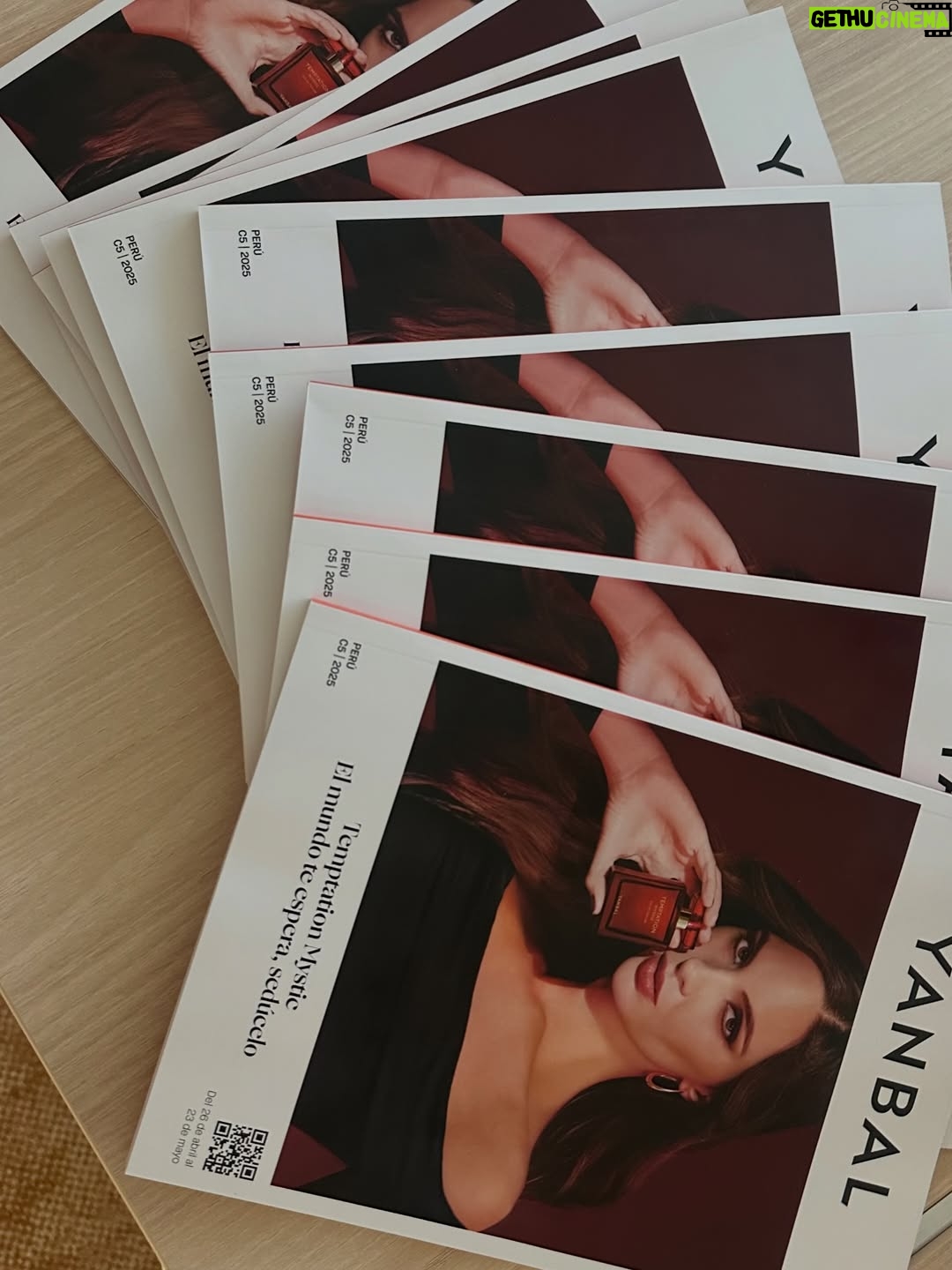 Natalie Vértiz - 45.5K Likes - La magia empieza cuando decides creer en ti ✨
Creer en tu voz, en tu camino y en todo lo que eres capaz de construir.
Hoy celebro esa magia junto a @yanbal , una marca que apuesta por mí desde hace varios años y que, como yo, cree profundamente en el crecimiento, la fuerza y la evolución de la mujer. Gracias fam por un 2025 fuera de serie! 

Gracias por caminar a mi lado y por seguir inspirando a tantas mujeres a brillar con confianza y autenticidad. 💖