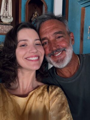 Nathalia Dill Instagram - Nem toda guerra se trava com arma na mão.
Às vezes, a luta é dentro da gente. E Valiana encara de frente. No sertão, coragem é de nascença. 

#GuerreirosDoSol @globoplaynovelas