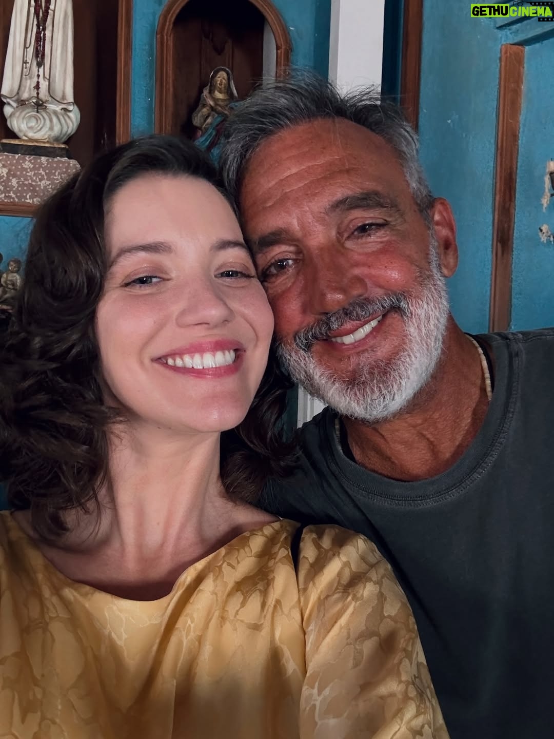 Nathalia Dill - 28.4K Likes - Nem toda guerra se trava com arma na mão.
Às vezes, a luta é dentro da gente. E Valiana encara de frente. No sertão, coragem é de nascença. 

#GuerreirosDoSol @globoplaynovelas