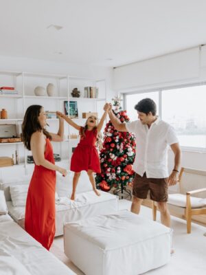 Nathalia Dill Instagram - Começou! 🌟🎄 

(Não preciso nem dizer que ela ama qualquer festa mais que todo mundo por aqui 😂 🤸🏼‍♀️)

fotos @babuskafotografia
