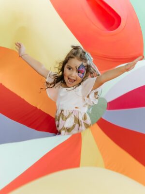 Nathalia Dill Instagram - 5 anos da Eva! 🧚🏼‍♂️🧡

Fotos @babuskafotografia 
Festa @lorenaduquefestas
Animação @pulebrinque_animacoes