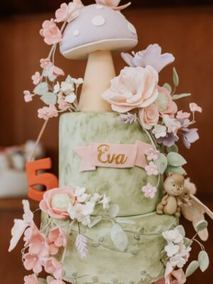 Nathalia Dill Instagram - 5 anos da Eva! 🧚🏼‍♂️🧡

Fotos @babuskafotografia 
Festa @lorenaduquefestas
Animação @pulebrinque_animacoes