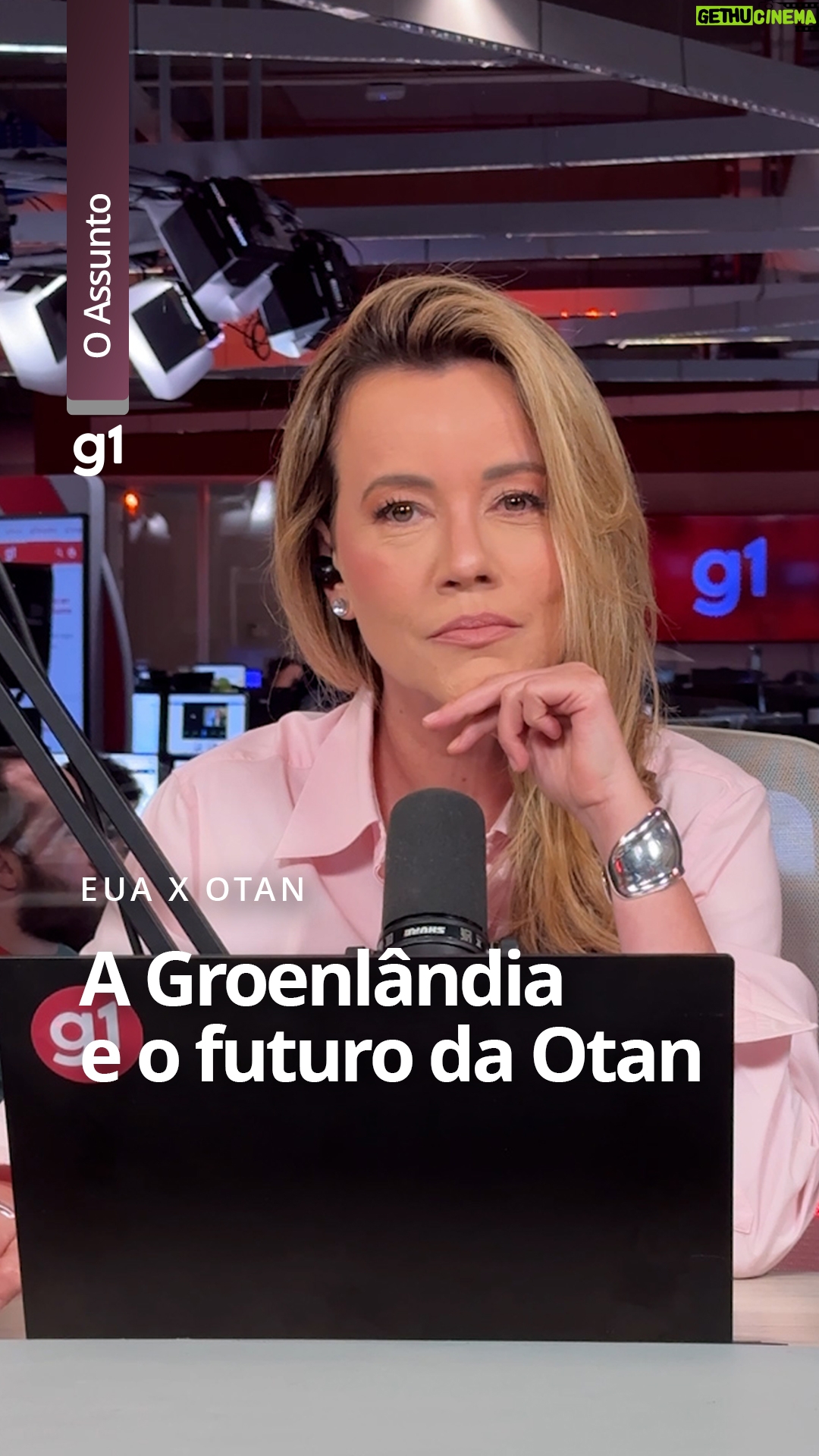Natuza Nery - 10K Likes - Localizada estrategicamente entre o Ártico e o Atlântico Norte, a Groenlândia é a maior ilha do mundo. São mais de 2 mil km², um território rico em minerais raros e considerado por Donald Trump vital para a segurança dos EUA. A ilha gigante se tornou objeto de cobiça pelo governo americano. O problema: trata-se de um território semiautônomo da Dinamarca.

Em conversa com Natuza Nery, @viteliobrustolin explica por que Trump cobiça a Groenlândia. Professor de Relações Internacionais da UFF, ele responde quais são os interesses militares (como a construção do Domo de Ouro) e estratégicos (caso da rota naval do Ártico) dos americanos na região.

Vitelio Brustolin aponta os sinais de enfraquecimento da Otan e os riscos deste processo de deterioração: “Seria um cenário catastrófico para o mundo todo”.

#g1 #oassunto #podcast #donaldtrump #groelandia