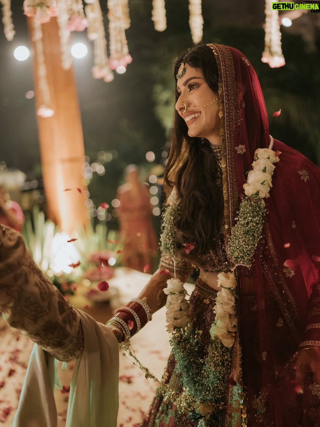 Nayab Midha - 1 Million Likes - ♾️♥️
