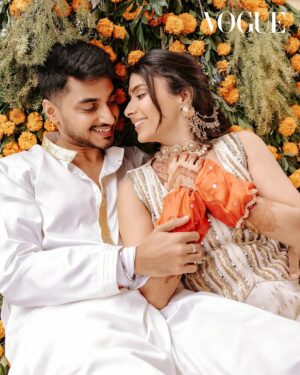 Nayab Midha Instagram - āWeāre just two people who slowly built a life around love, friendship and respect,ā
Nayab & Ayush š¤
As seen on @vogueindia
Penned by @boichatterjee
Bride - @nayab.midha
Bridal Makeup - @makeoversbyridhiverma
Cocktail Makeup - @nehabilandimakeovers
Hair - @vinodartistry
Outfit - @marwarcouture @payalkeyalofficial
Jewellery - @raabtabyrahul @kaya_diamonds @amamajewels
Styling - @simrankumar19