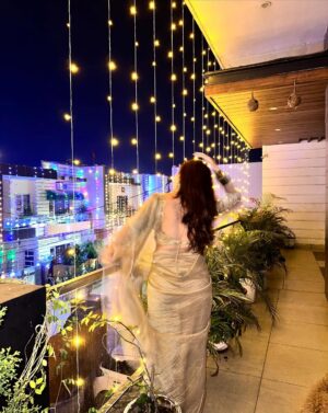 Neha Bhandari Instagram - Phuljari ? Nhii laxmi hu uss k ghar ki 🙈♥️