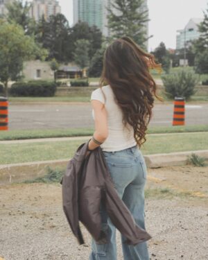 Neha Jethwani Instagram - I’d stop scrolling too👀
.
.
.
📷 @elysiangraphy 
#nehajethwani #nehalians #instagram #instafeed