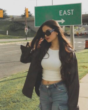 Neha Jethwani Instagram - I’d stop scrolling too👀
.
.
.
📷 @elysiangraphy 
#nehajethwani #nehalians #instagram #instafeed