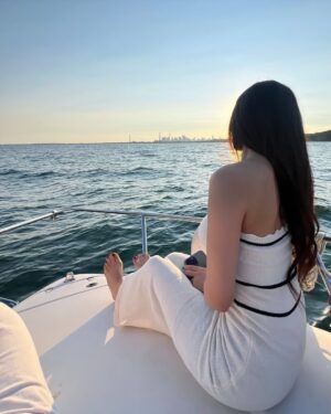 Neha Jethwani Instagram - Happy me day🤍
.
.
.
.
Also thank you everyone for your warm wishes❤️
#birthdaydump #nehajethwani #birthday2024 #instagram #nehalians