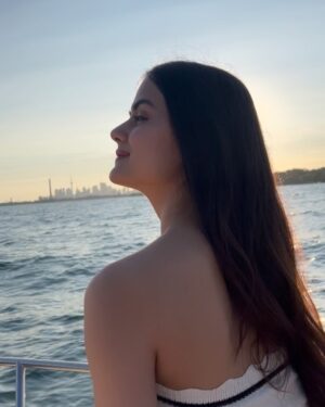Neha Jethwani Instagram - Happy me day🤍
.
.
.
.
Also thank you everyone for your warm wishes❤️
#birthdaydump #nehajethwani #birthday2024 #instagram #nehalians
